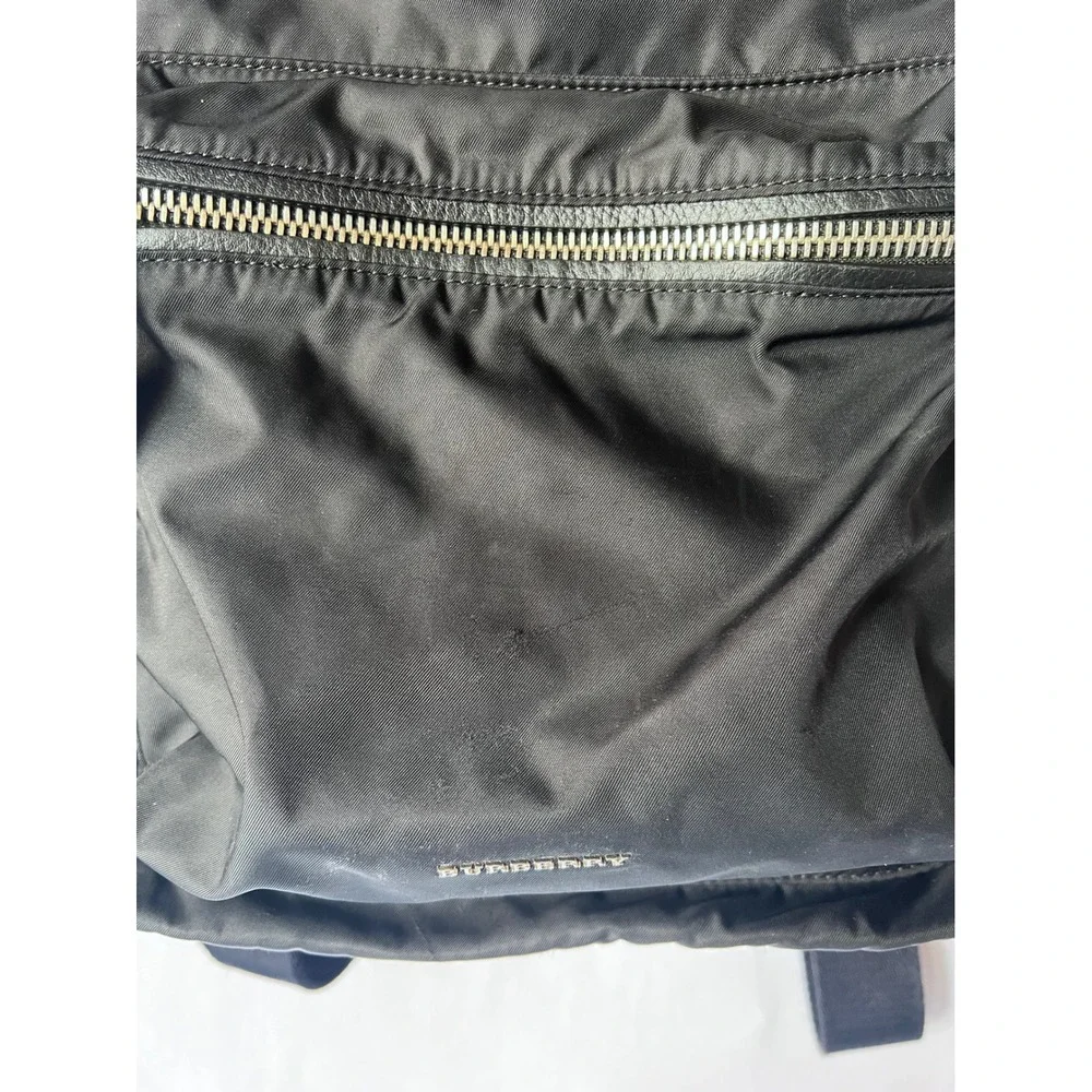 Burberry Donny Backpack Nylon Medium‎